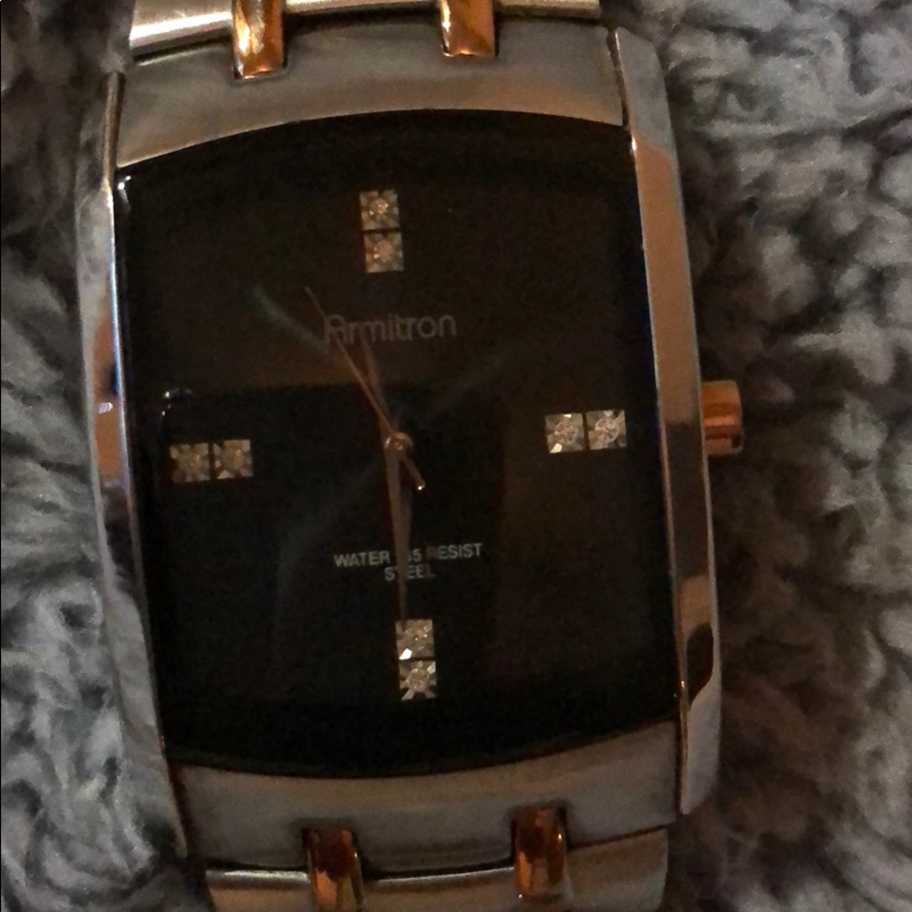 Watch - Picture 2 of 8